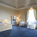 Castello Chiola Dimora Storica Hotel 4*