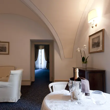 Castello Chiola Dimora Storica 4* Loreto Aprutino