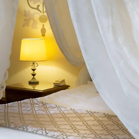 Castello Chiola Dimora Storica 4* Loreto Aprutino