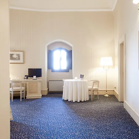 Castello Chiola Dimora Storica Hotel Loreto Aprutino