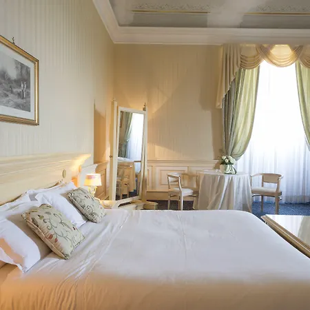 Castello Chiola Dimora Storica 4*