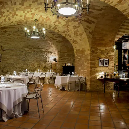 Castello Chiola Dimora Storica 4* Loreto Aprutino