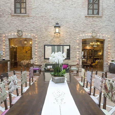 Castello Chiola Dimora Storica Hotel