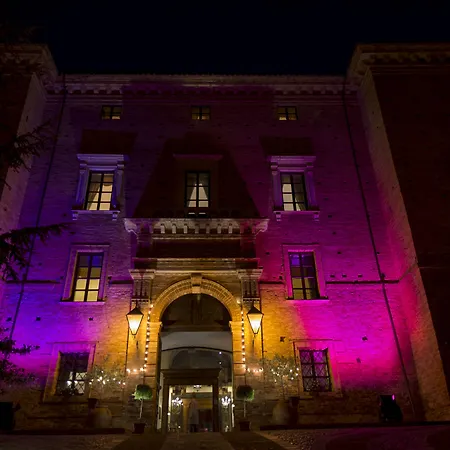 Castello Chiola Dimora Storica Loreto Aprutino