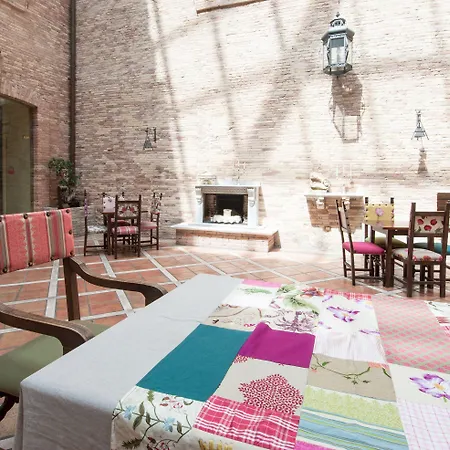 Castello Chiola Dimora Storica 4* Loreto Aprutino