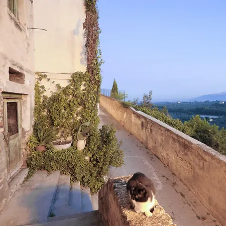 Castello Chiola Dimora Storica 4*