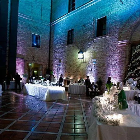 Castello Chiola Dimora Storica Hotel Loreto Aprutino