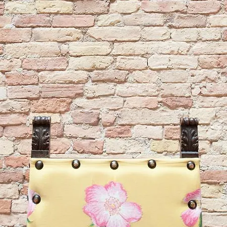 Castello Chiola Dimora Storica Hotel Loreto Aprutino