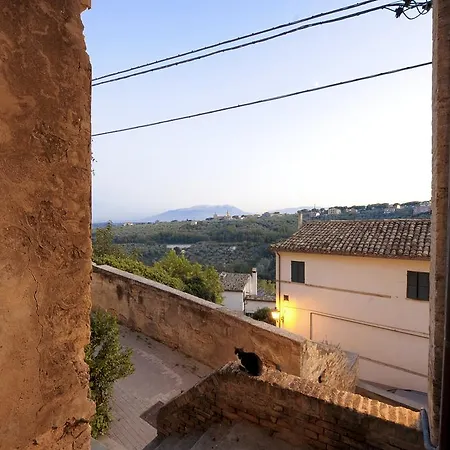 Castello Chiola Dimora Storica 4* Лорето-Апрутино