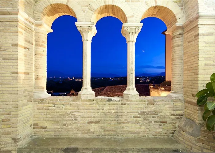 Castello Chiola Dimora Storica