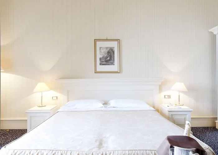 Castello Chiola Dimora Storica Hotel Loreto Aprutino