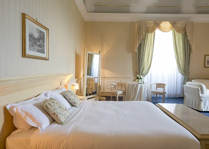 Castello Chiola Dimora Storica 4*