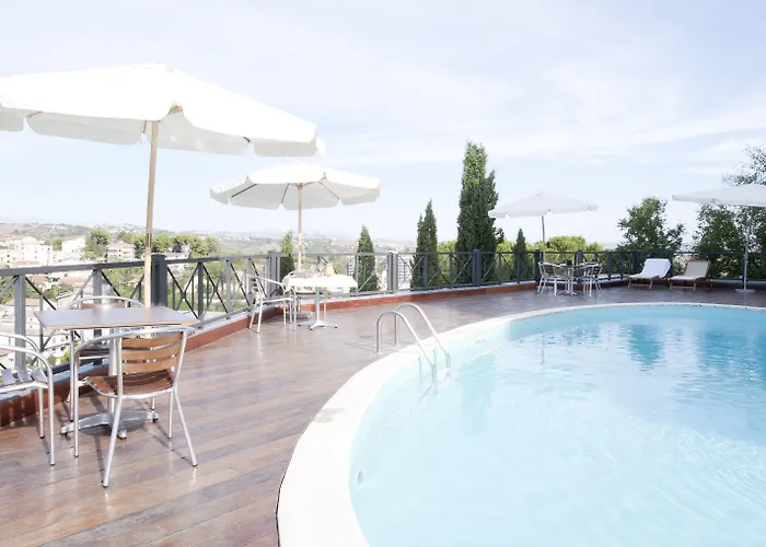 Hotel Castello Chiola Dimora Storica 4*