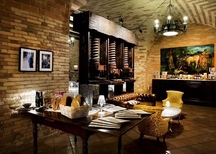 Hotel Castello Chiola Dimora Storica Loreto Aprutino