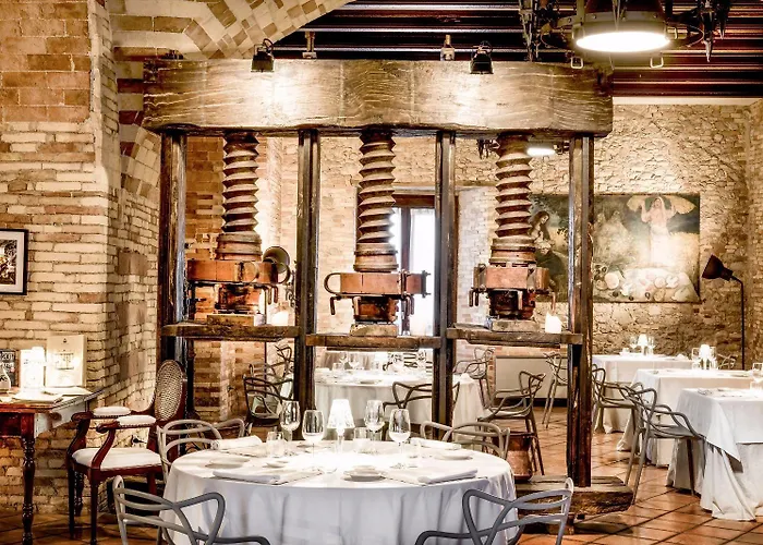 Castello Chiola Dimora Storica Hotel 4*