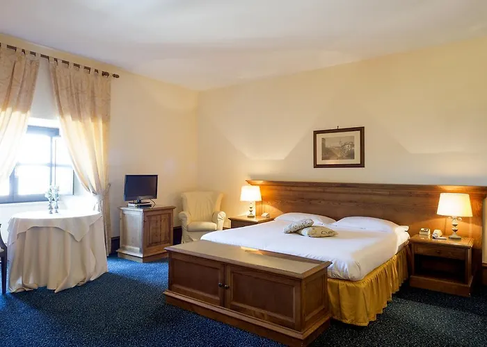 Castello Chiola Dimora Storica Hotel 4*