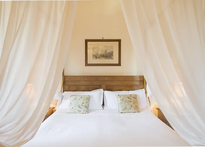 Hotel Castello Chiola Dimora Storica