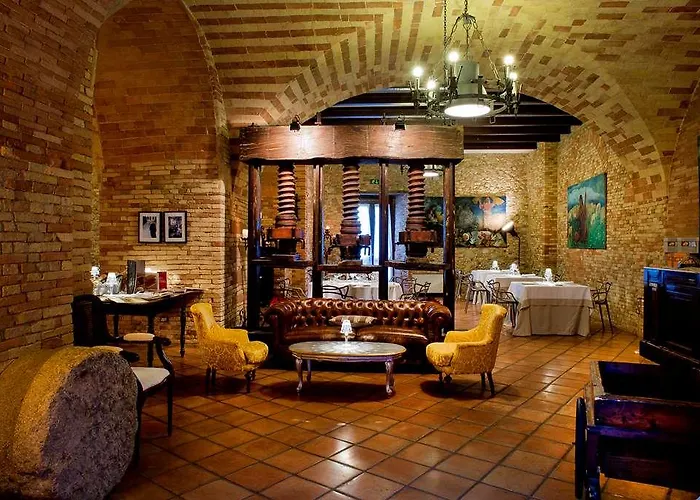 Castello Chiola Dimora Storica 4*